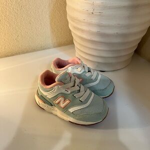 New Balance Kids Mint Green & Pink Athletic Sneakers